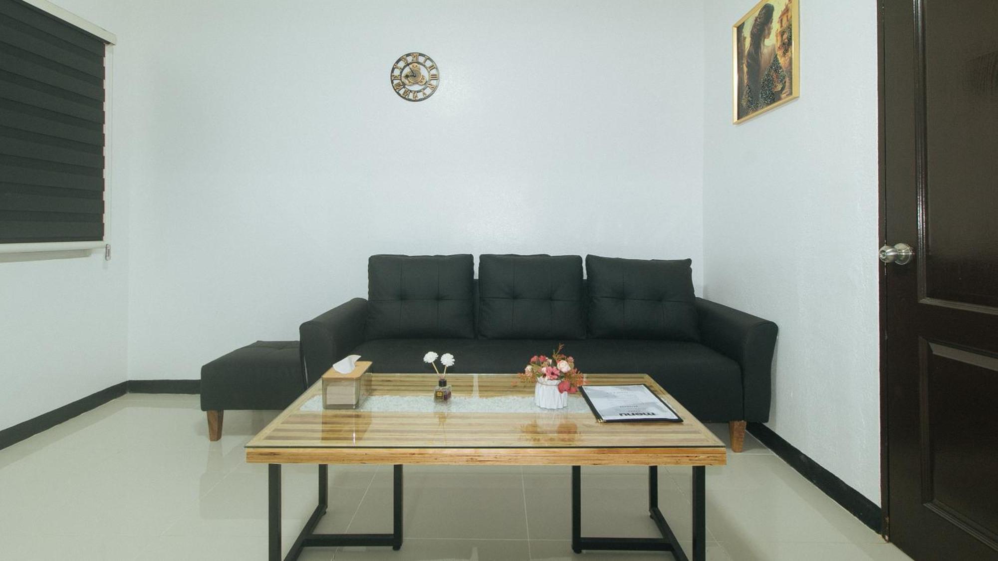 Lavita By Reddoorz Ángeles Extérieur photo